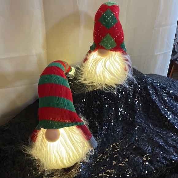 Aberlls (Set of 2) - Merry
Christmas 7” W X 18” H Lighted Holiday Plush… - Picture 7 of 16
